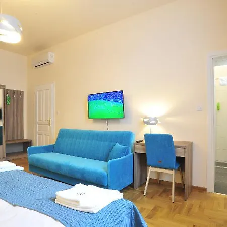 Kosmopolita Apartahotel