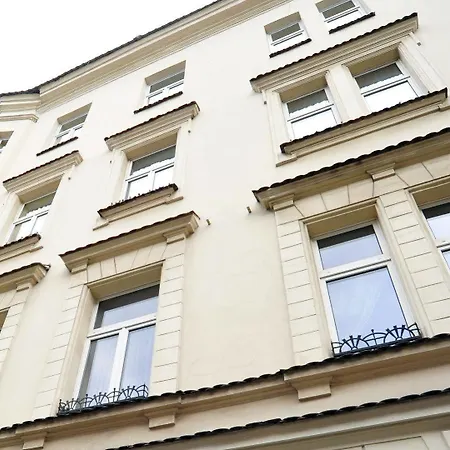 Kosmopolita Apartahotel 3*