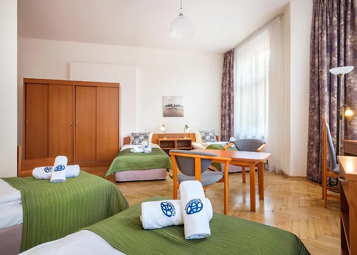 Ξενοδοχείο με διαμερίσματα Kosmopolita 4*