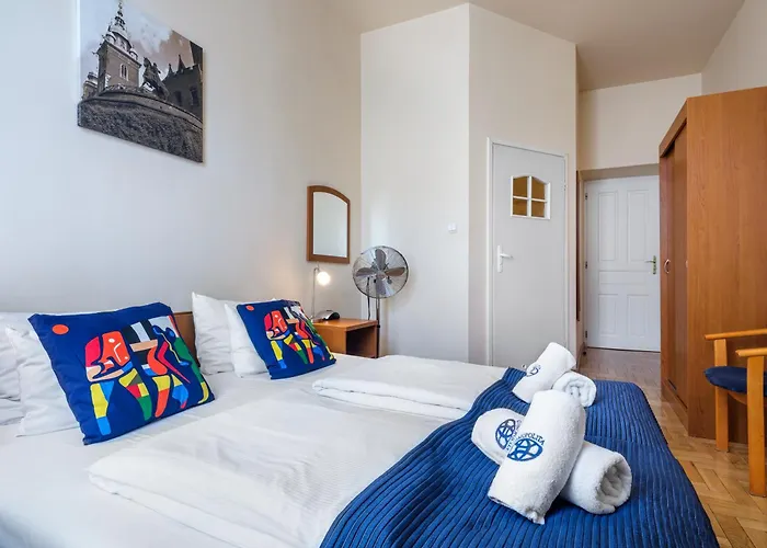 Kosmopolita Aparthotel 4*