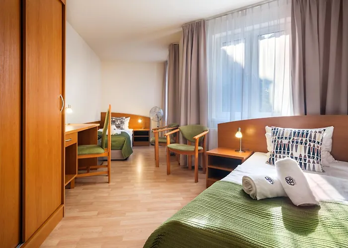 Kosmopolita Aparthotel 4*