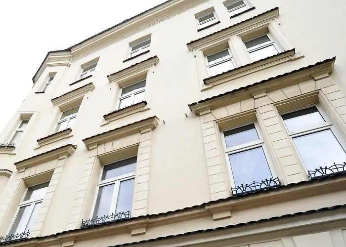 Kosmopolita Aparthotel 4*